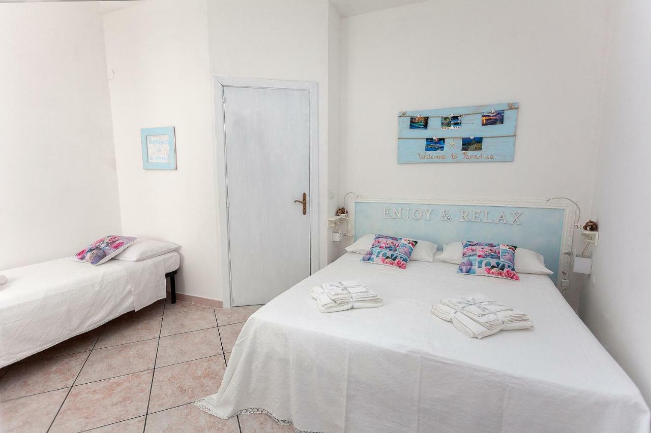 Lulù Marin Casa Vacanze Praia a Mare Esterno foto
